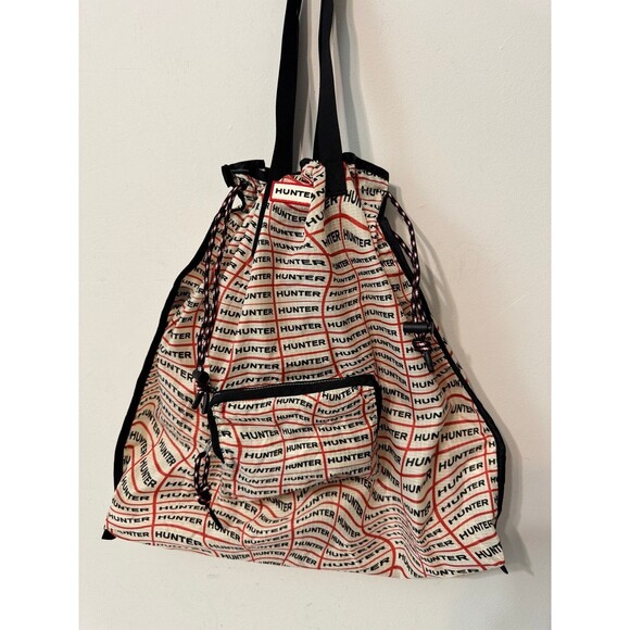 HUNTER ORIGINAL REPEAT PRINT DRAWSTRING TOTE NWOT - Picture 3 of 5